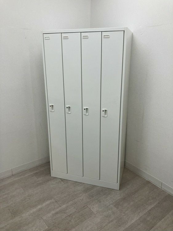 オカムラFZタイプシリーズ 4人用ロッカー 商品画像1