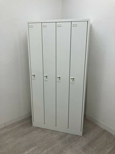 オカムラFZタイプシリーズ 4人用ロッカー 商品画像1