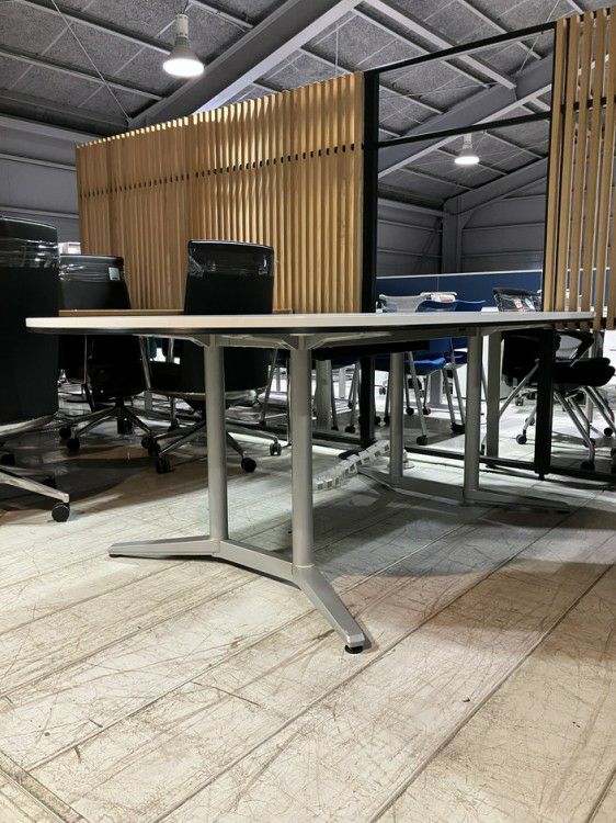 オカムララティオ2シリーズ 2100ミーティングテーブル 商品画像8