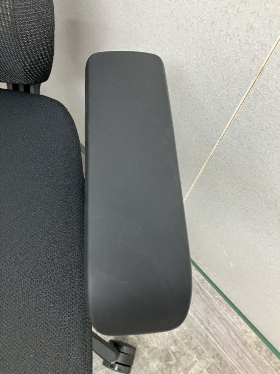 イトーキミレッザチェア 可動肘付ミレッザチェア 商品画像5