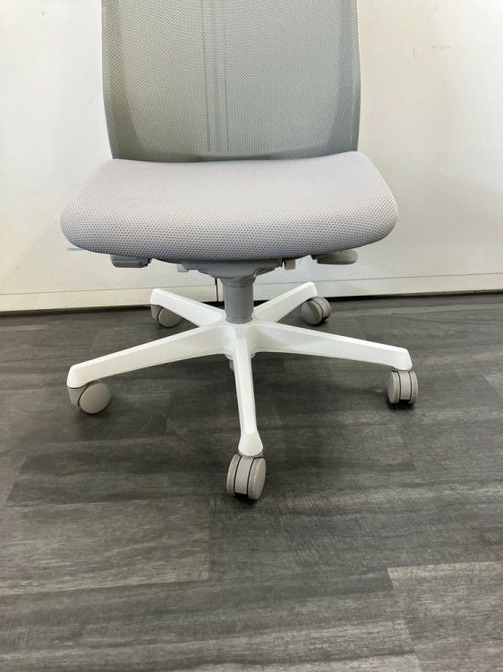 オカムラFluent(フルーエント)チェア フルーエントチェア 商品画像12