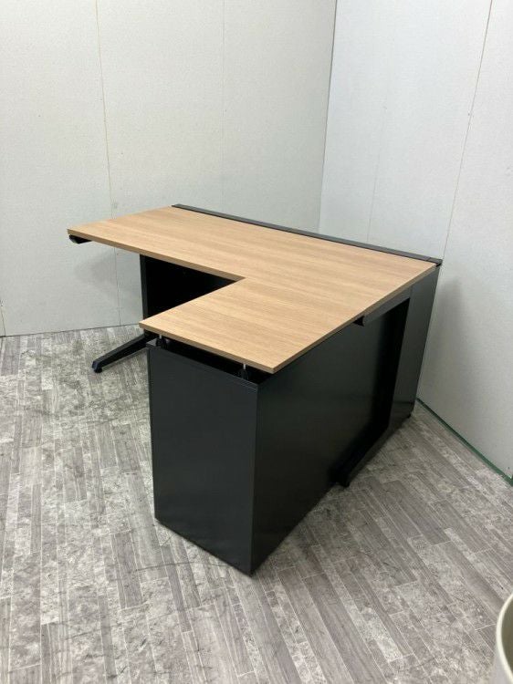 オカムラ1400L型デスク 商品画像2