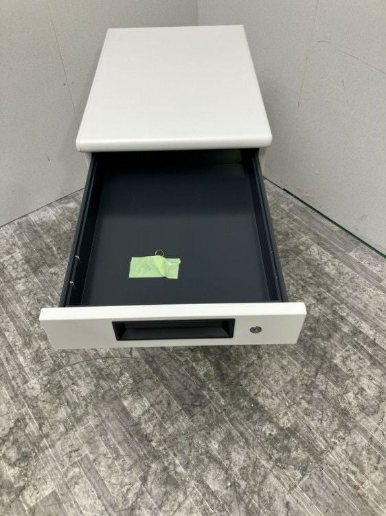 プラスフラットラインシリーズ 3段脇机 商品画像4