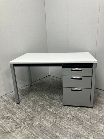 コクヨDelphi（デルフィ）シリーズ 1200平デスク 商品画像1