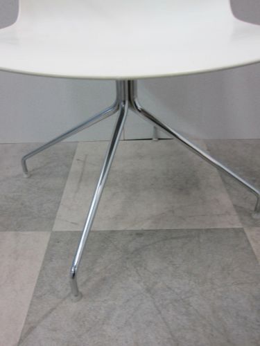 arper（アルペール）肘付きキャティファチェア 商品画像7