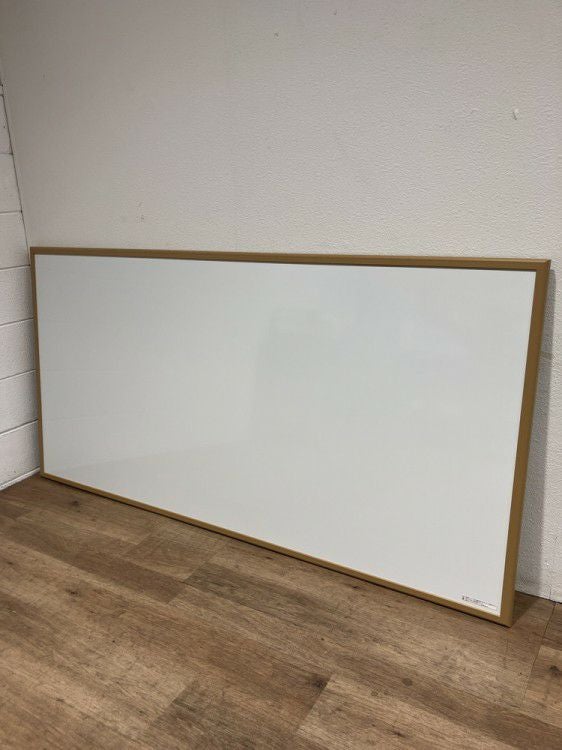 コクヨ1800壁掛けホワイトボード 商品画像1