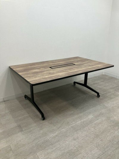 オカムラ81F7シリーズ 1800ミーティングテーブル 商品画像1