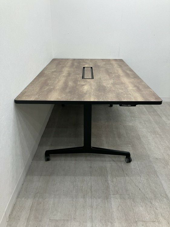 オカムラ81F7シリーズ 1800ミーティングテーブル 商品画像3