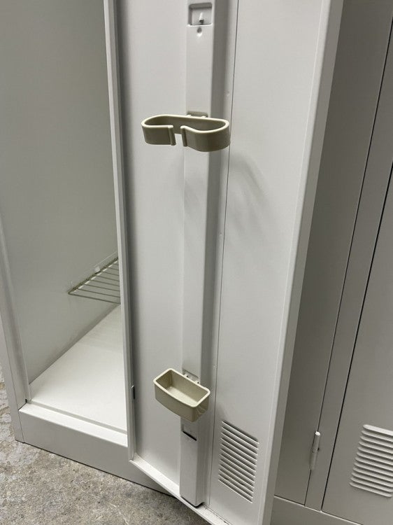 ナイキLK型シリーズ（ナイキ） 3人用ロッカー 商品画像11