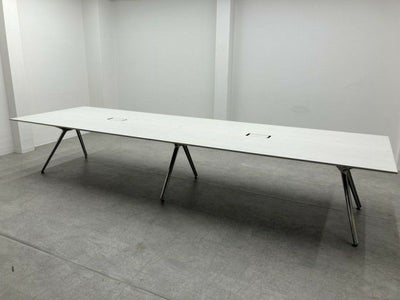 イトーキDZシリーズ 4000ミーティングテーブル 商品画像1