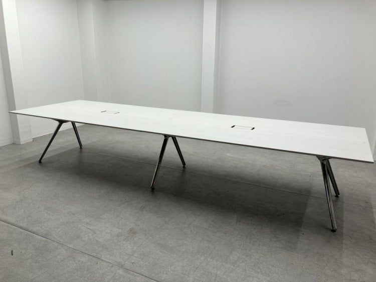 イトーキDZシリーズ 4000ミーティングテーブル 商品画像1