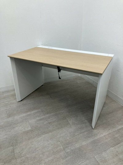 コクヨWorkVista+(ワークヴィスタプラス)シリーズ 1200平デスク 商品画像1