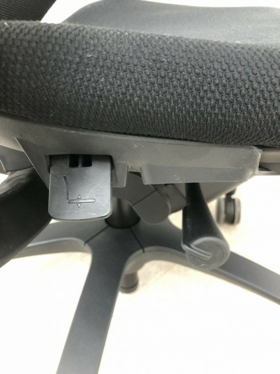 イトーキf(エフチェア)シリーズ 可動肘付エフチェア 商品画像17