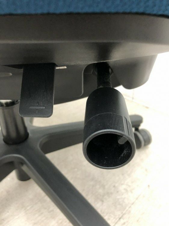 コクヨMitra2（ミトラ2）チェア 可動肘付ミトラ2チェア 商品画像15