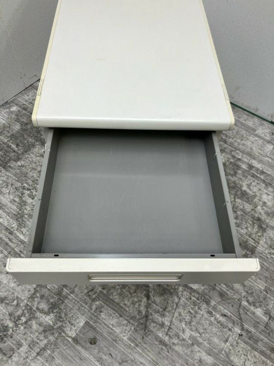 コクヨ3段脇机 商品画像5