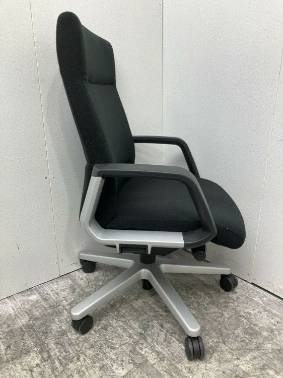 コクヨ320シリーズ 固定肘付マネジメントチェア 商品画像8