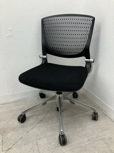 オカムラGrata（グラータ）チェア ミーティングチェア 商品画像1