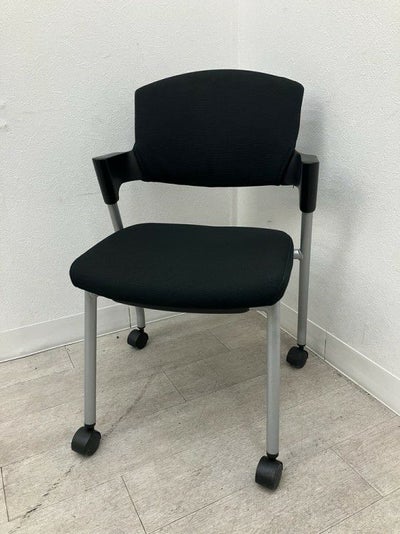 コクヨプロッティシリーズ スタッキングチェア 商品画像1