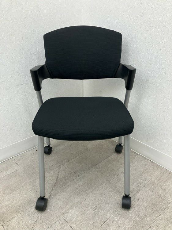 コクヨプロッティシリーズ スタッキングチェア 商品画像2