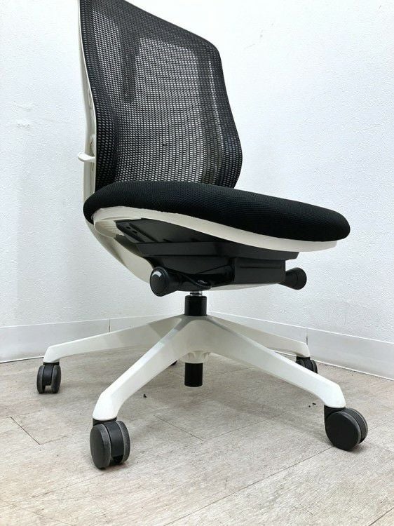 オカムラSylphy(シルフィー)チェア シルフィーチェア 商品画像7