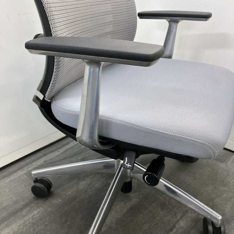 コクヨ固定肘付ベゼルチェア 商品画像10