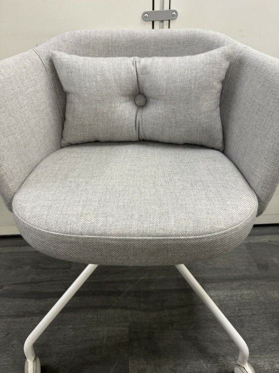 コクヨCOODE（コーデ）シリーズ ミーティングチェア4脚セット 商品画像5