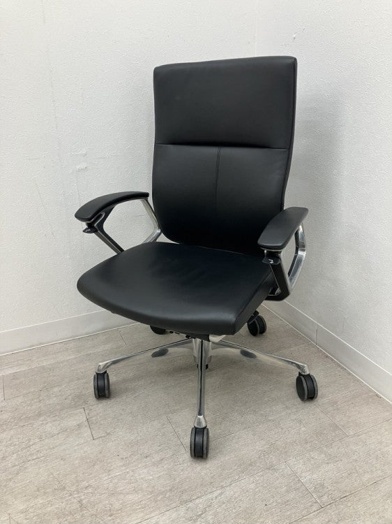 最終値下げ 送料込 オカムラ製 Duke（デューク）ブラックフレーム 高級チェア CZ55ZX P676 |オカムラ Duke（デューク） ハイバック ブラックフレーム