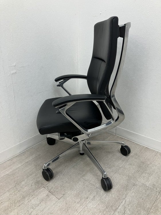 オカムラDuke(デューク)シリーズ 固定肘付デュークチェア 商品画像5