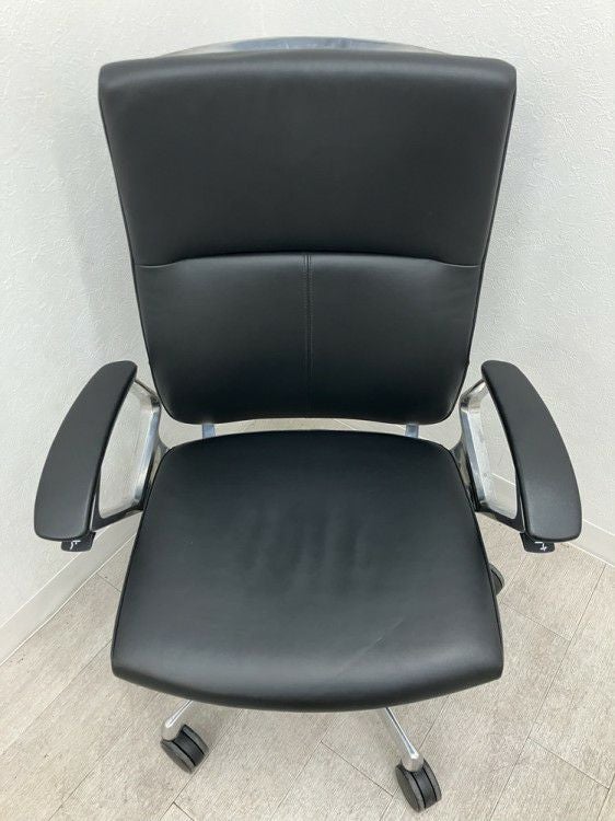 オカムラDuke(デューク)シリーズ 固定肘付デュークチェア 商品画像6