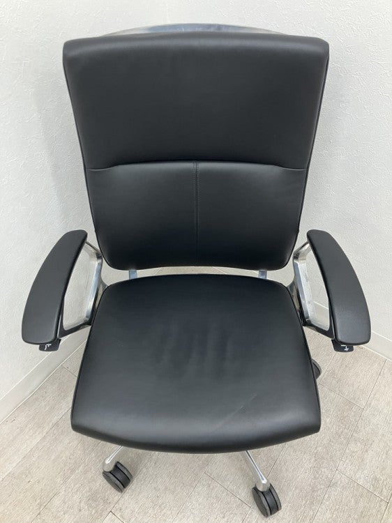 オカムラDuke(デューク)シリーズ 固定肘付デュークチェア 商品画像6