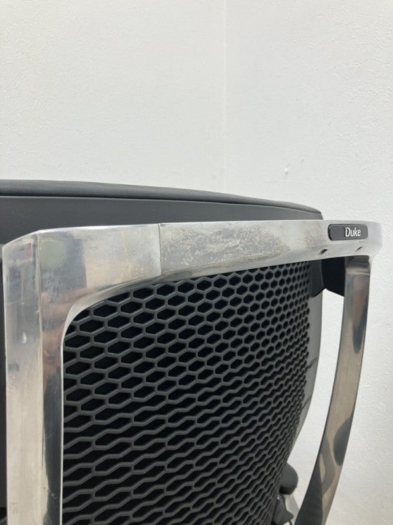 オカムラDuke(デューク)シリーズ 固定肘付デュークチェア 商品画像14