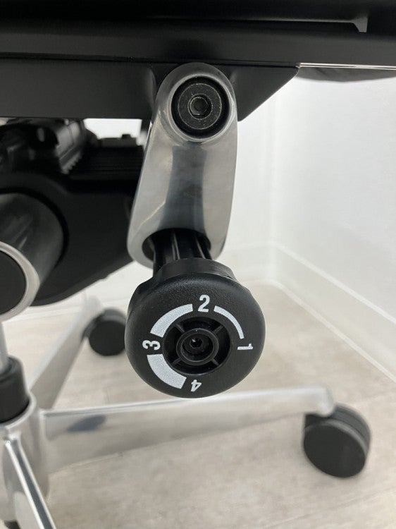 オカムラDuke(デューク)シリーズ 固定肘付デュークチェア 商品画像19