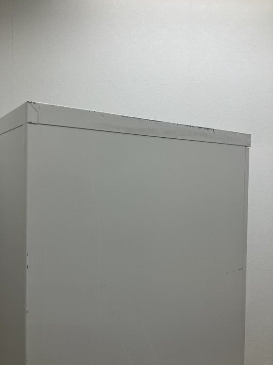 東京鋼器4人用ロッカー 商品画像4
