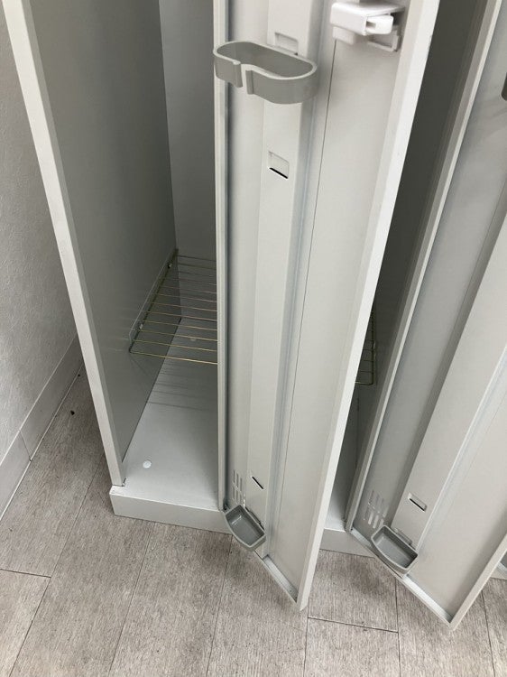 東京鋼器4人用ロッカー 商品画像14