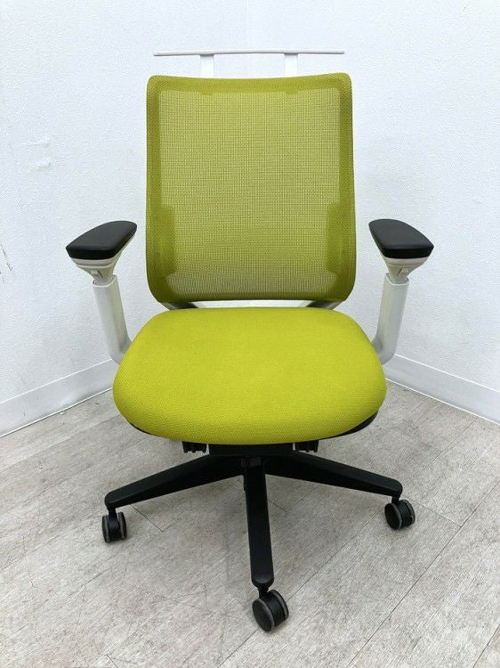 コクヨミトラチェア 可動肘付ミトラチェア 商品画像2