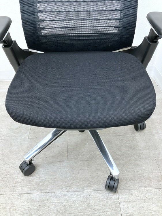 コクヨINSPINE（インスパイン）チェア 可動肘付インスパインチェア 商品画像9