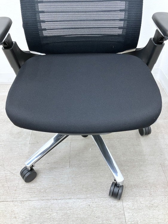 コクヨINSPINE（インスパイン）チェア 可動肘付インスパインチェア 商品画像9