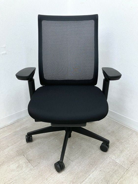 コクヨBezel(ベゼル)チェア 可動肘付ベゼルチェア 商品画像2