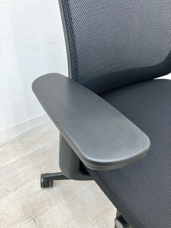 コクヨBezel(ベゼル)チェア 可動肘付ベゼルチェア 商品画像6