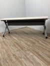 オカムラフラプターシリーズ 1800サイドスタックテーブル 商品画像3