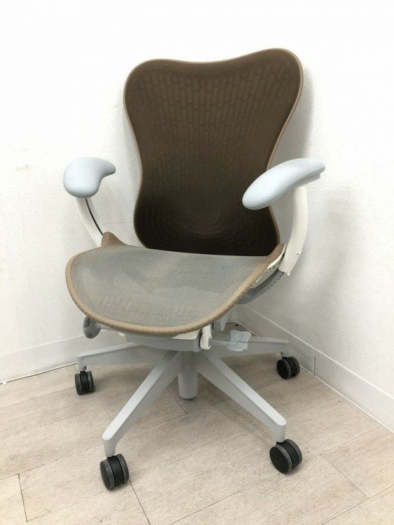 ハーマンミラー 固定肘付ミラチェア | 無限堂ネットショップ