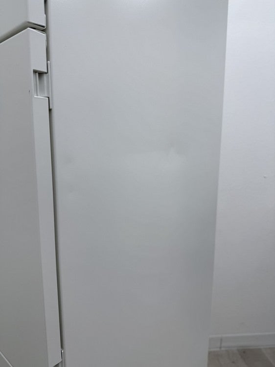 オカムラレクトラインシリーズ 8人用パーソナルロッカー 商品画像9