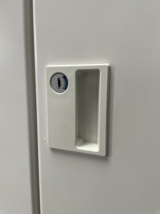 イトーキWN型ロッカーシリーズ 4人用ロッカー 商品画像6