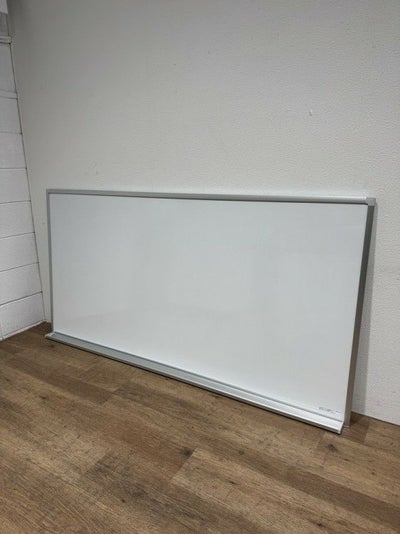 コクヨ壁掛けホワイトボード 商品画像1