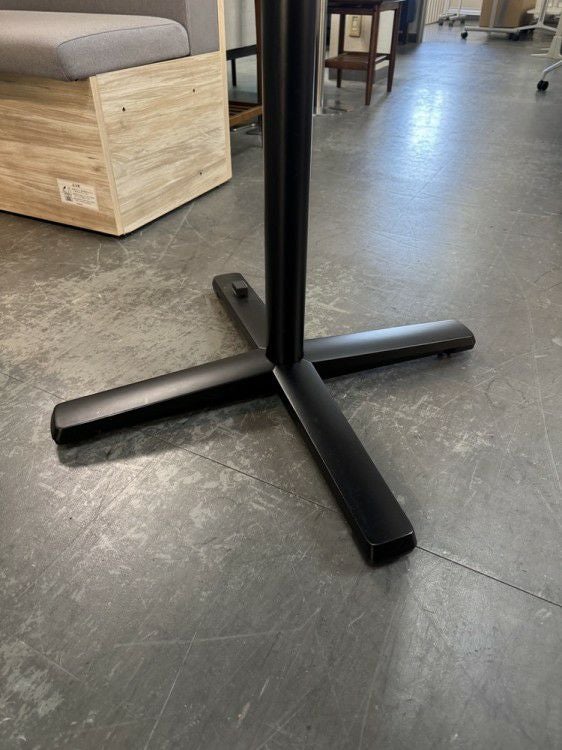 オカムラブレスタ/ライブスシリーズ 4人用ミーティングセット 商品画像9