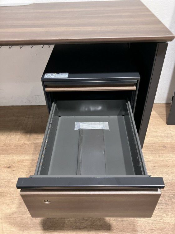 オカムラPro Unit(プロユニット)シリーズ 1400平デスク+ワゴンセット 商品画像8