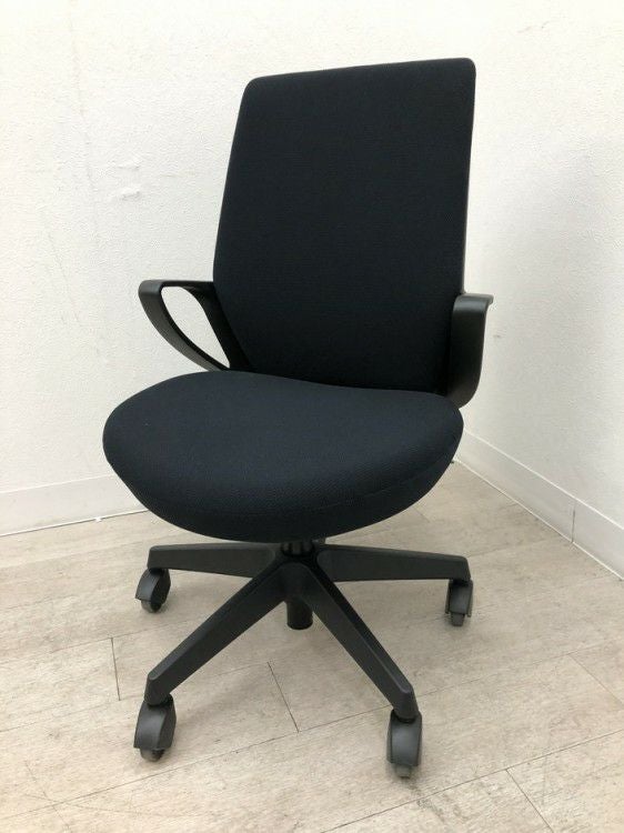 コクヨ固定肘付ピコラリビナチェア 商品画像1