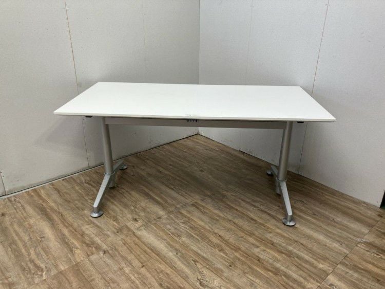 コクヨViewRise(ビューライズ)シリーズ 手動昇降式1500ミーティングテーブル 商品画像1