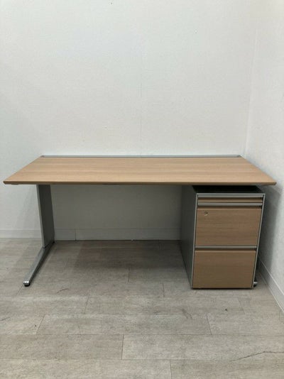 オカムラPROSTAGE CREST(プロステージクレスト)シリーズ 1500平デスク+ワゴンセット 商品画像1