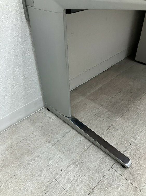 オカムラPROSTAGE CREST(プロステージクレスト)シリーズ 1500平デスク+ワゴンセット 商品画像10